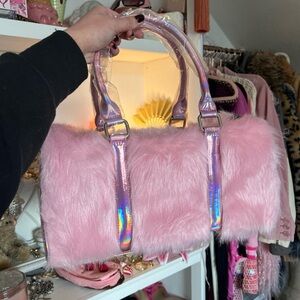 NWOT Sugar Thrillz holographic pink fur handbag